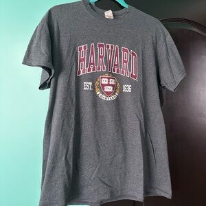 Harvard University Gilden T-Shirt Size Medium Women’s College (PRICE NEGOTIABLE)